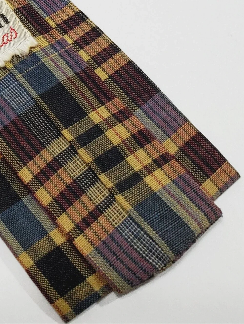 Tucker Men's Vintage Neck Tie Multicolor Tartan Pattern Square Ends 52x2